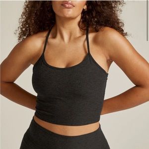 beyond yoga slim racerback cropped tank in darkest night